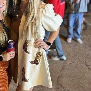 PEACH LOVE - Boots Dress